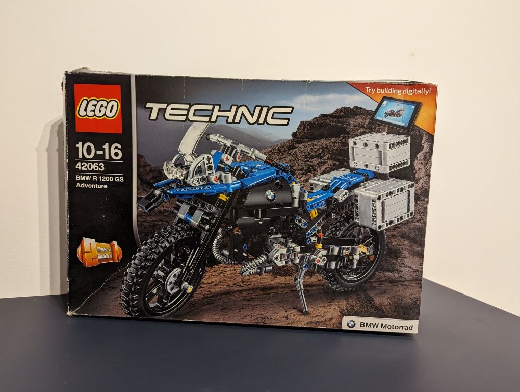 Lego Technic 42063 BMW R 1200 GS Adventure.