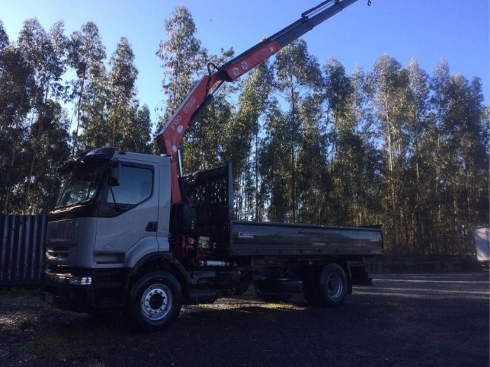 Renault Premium c/grua Fassi