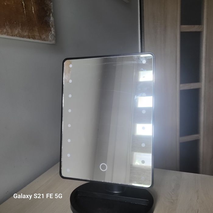 Podświetlane lustro led