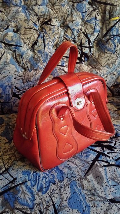 Вінтажна сумка з СРСР – раритет для колекціонерів та декору!