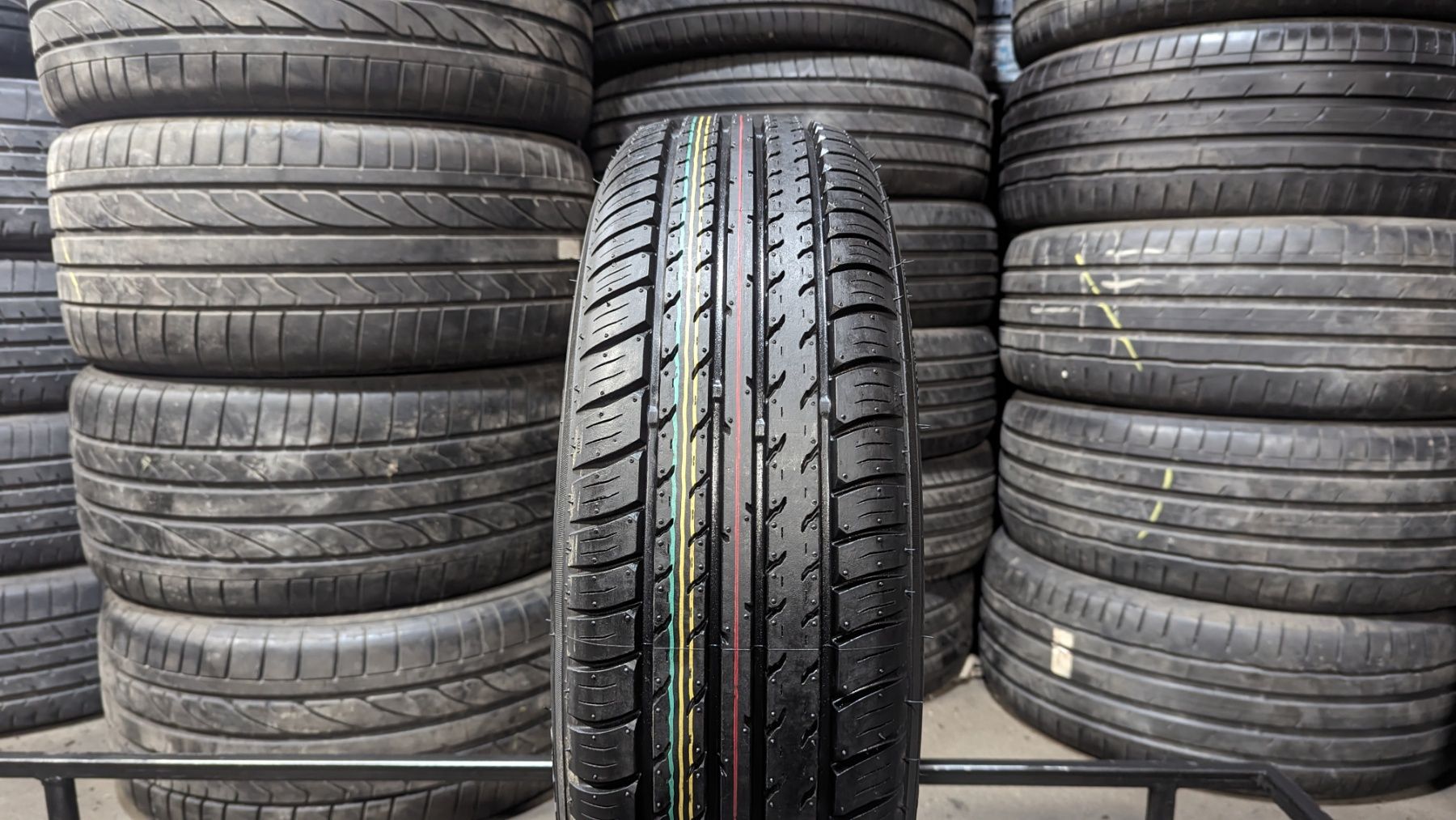 Шина 195/65 R 15 Firestone Firehawk 680. Нова. Розпаровка.