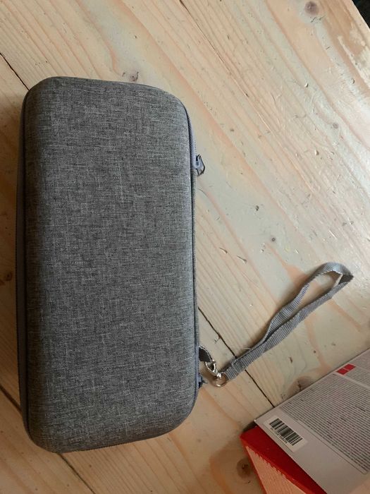 Nintendo Switch stan idealny , etui