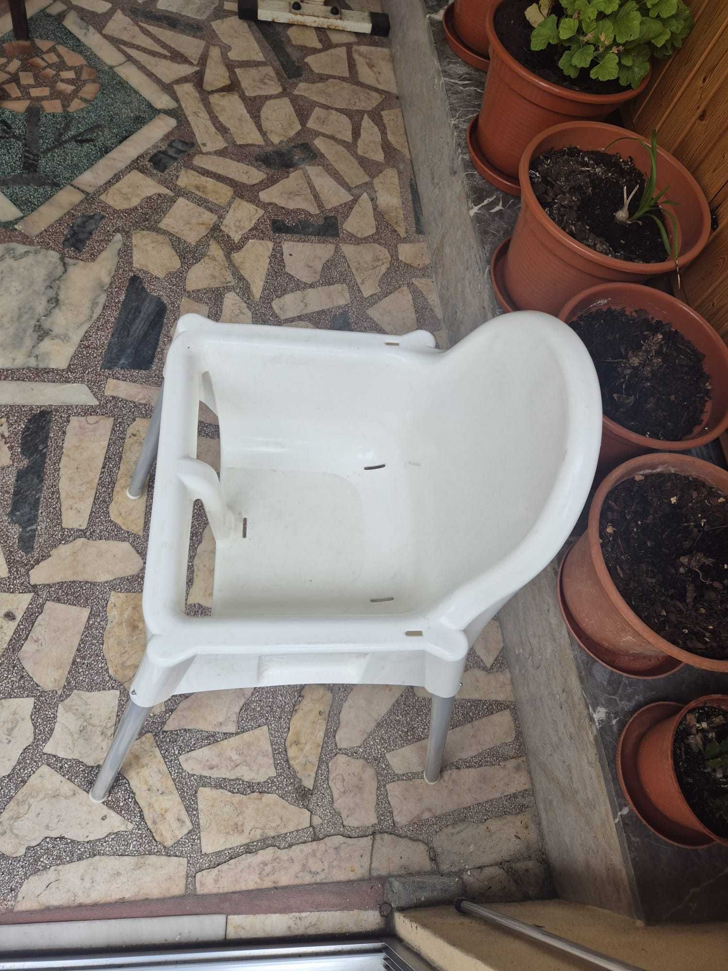 Cadeira bebé em bom estado