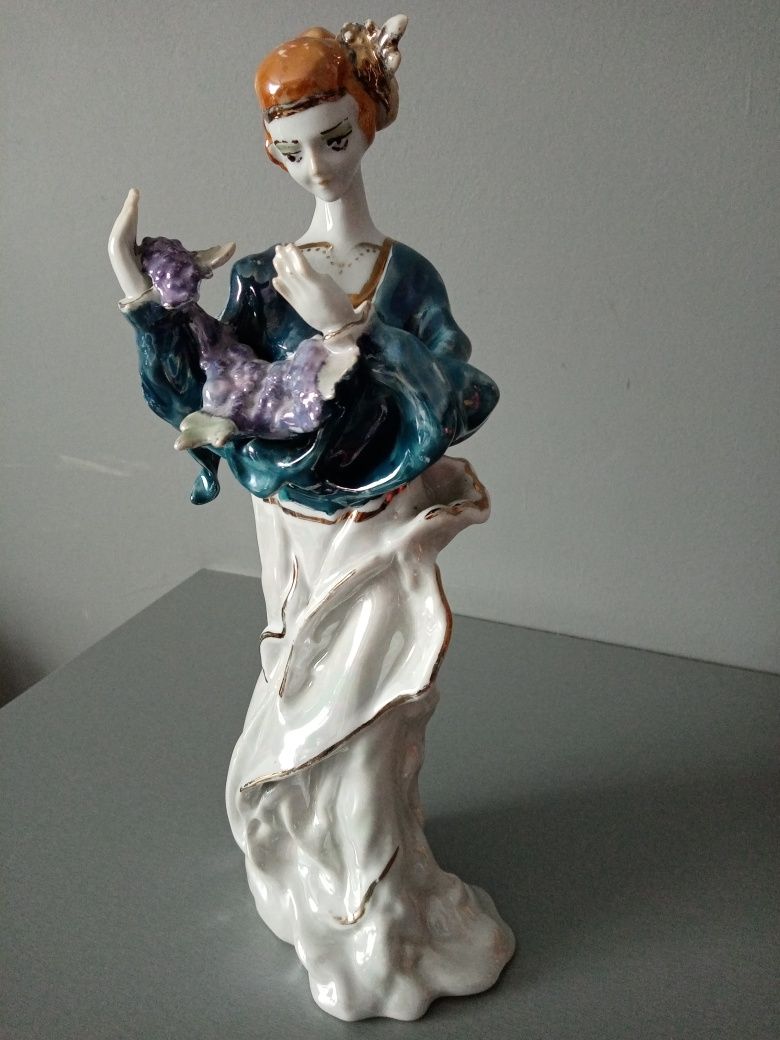 Porcelanowa figurka dama Stipo
