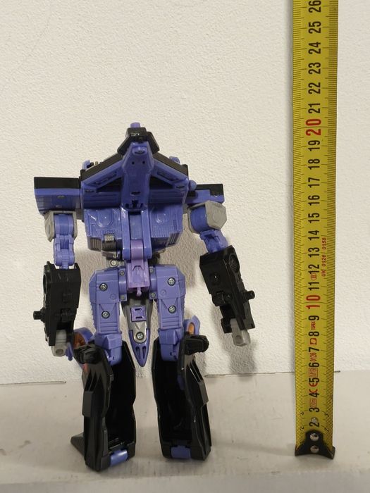 Transformers takara 2001 hasbro Skywarp robot figurka