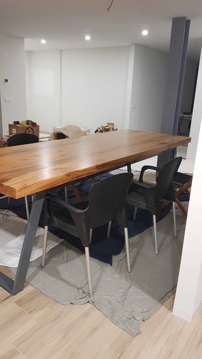 Mesa em carvalho
