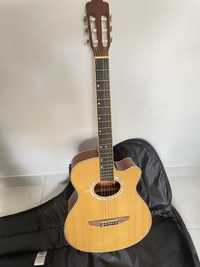 Guitarra semi acustica Tagima + mala para guardar