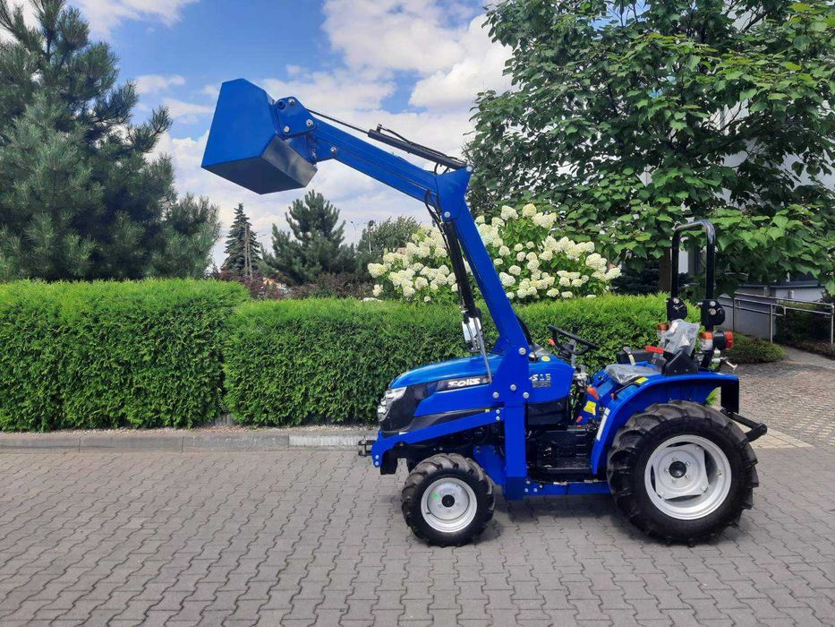 Traktorek SOLIS do ogrodu sadu firmy komunalny kompaktowy 4WD kosiarka