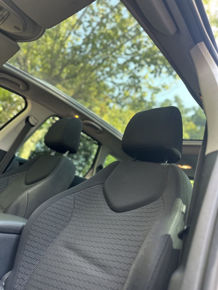 Peugeot 308sw 1.6hdi 7 Lugares