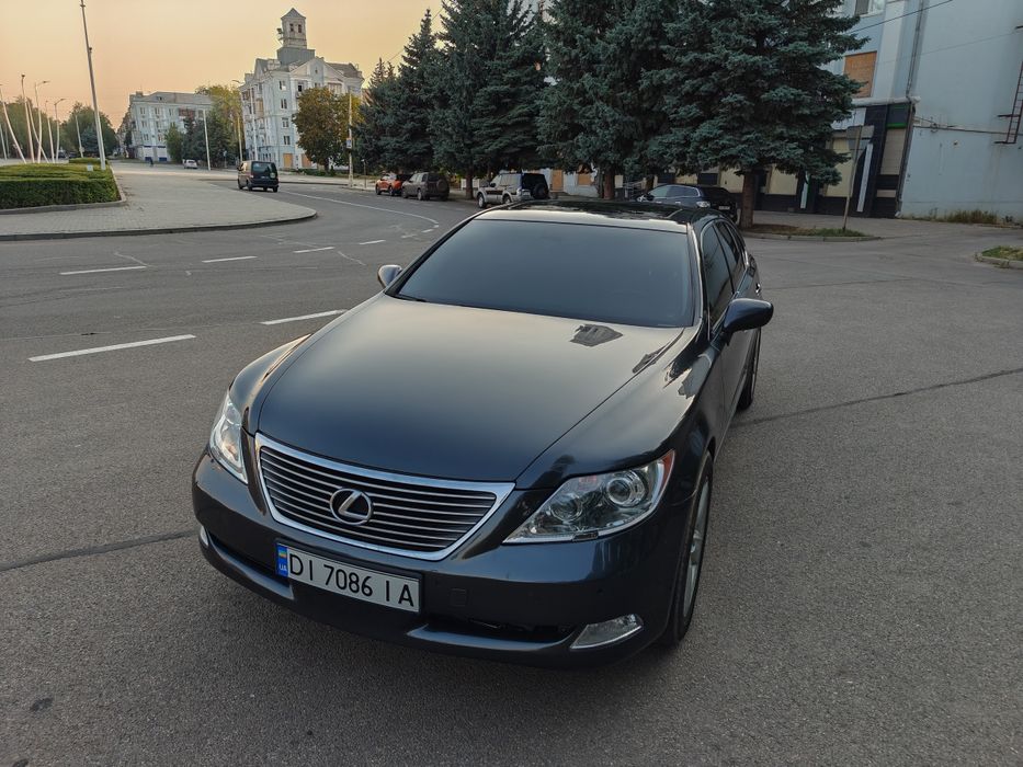 Продам лексус SL460L обмін не цікавить