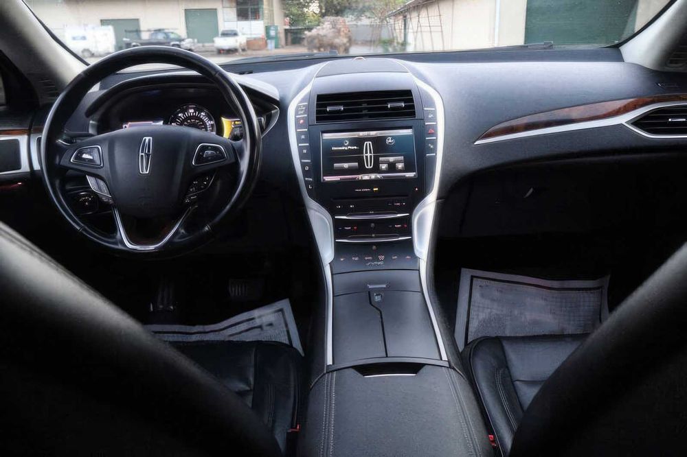 Lincoln MKZ Hybrid      2015