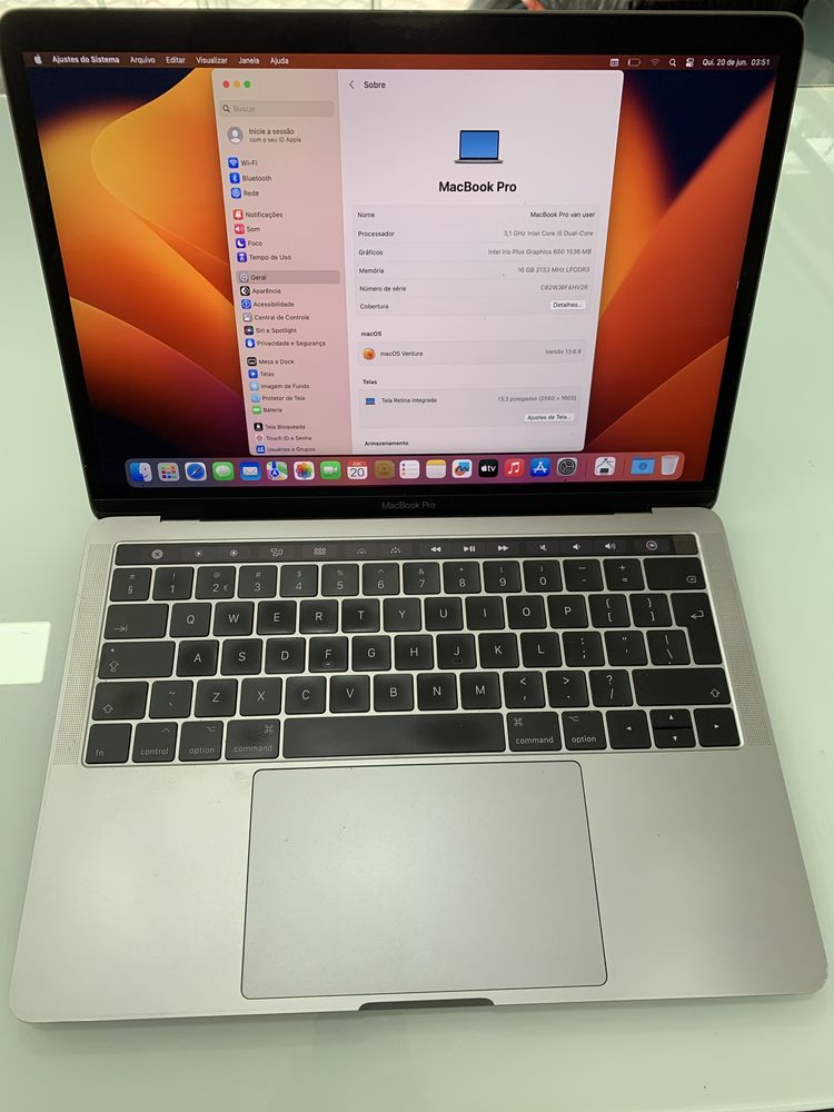 Macbook Pro 13 Touchbar 2019 intel 3.1 Dual Core i5 16GB RAM 256GB SSD