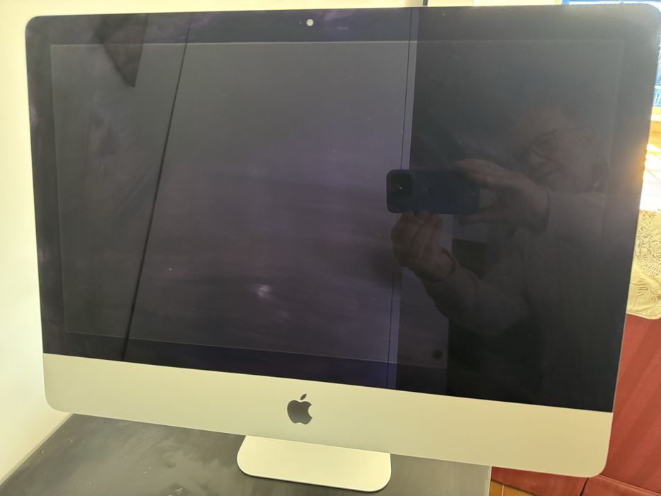 Computador Apple de secretaria