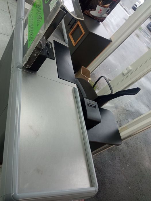 Продам касовий стіл