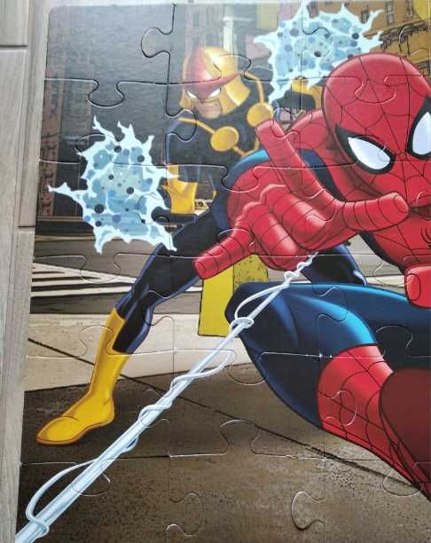 Puzzle Gigant Spider Man 3+ Trefl