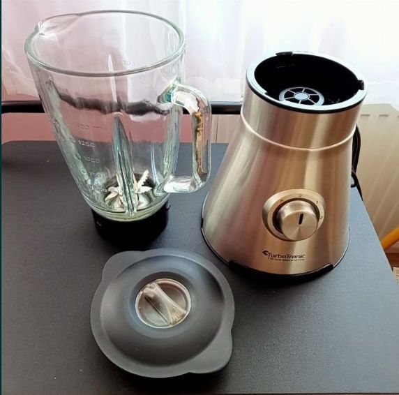 Blender 1500 W ogromna moc srebrny krószy lód że sitkiem do soku