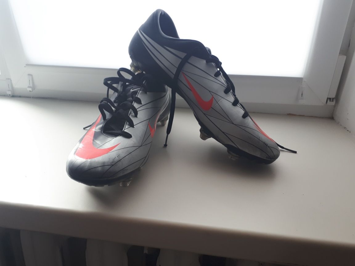 Продам б/у бутси фірми Nike mercurial