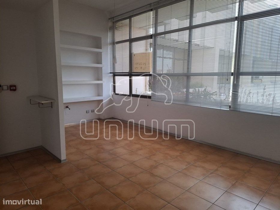 Escritório para arrendamento no centro da cidade