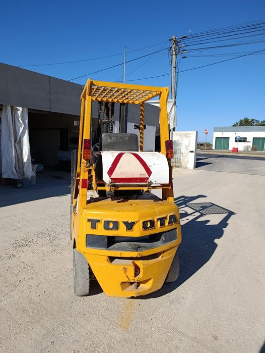 Empilhador toyota a gás