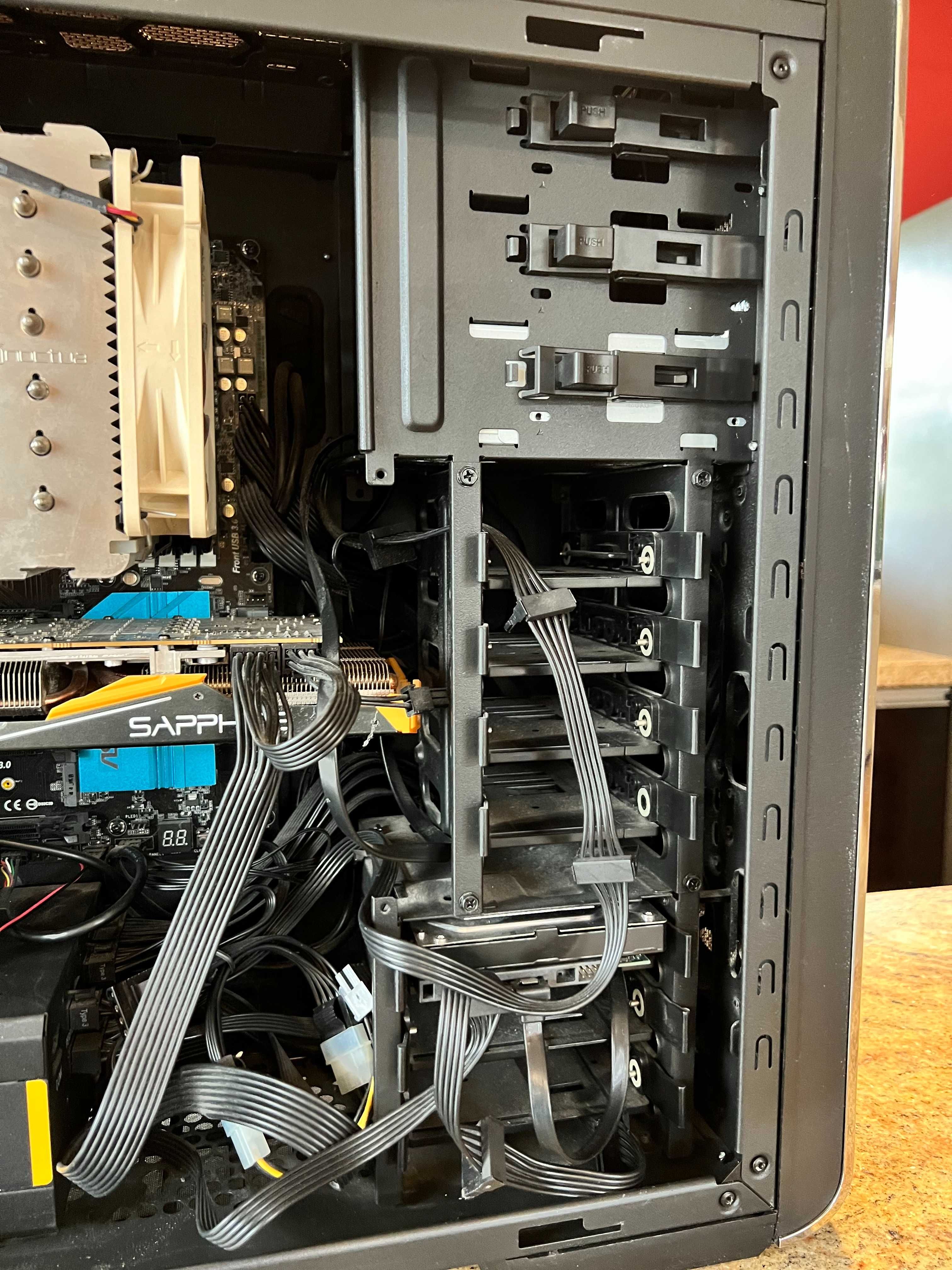 Zestaw Komputer Intel i7 4.0GHz, 4.4GHz turbo 3TB NVMe,  Win10 do gier