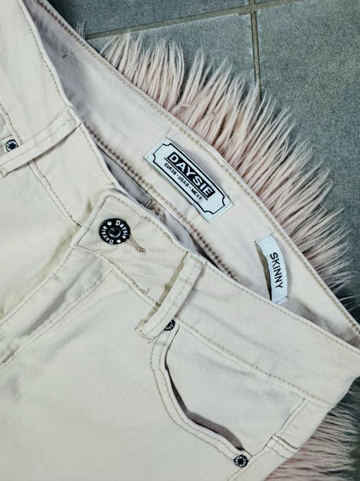 Świetne spodnie skinny Daysie, 38