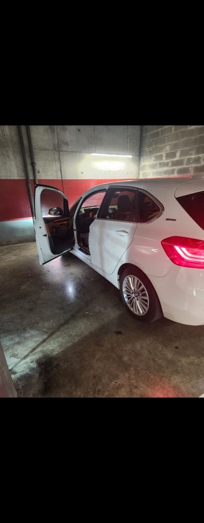 BMW 225 XE Active Tourer