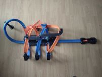 tor hot wheels pętla grozy