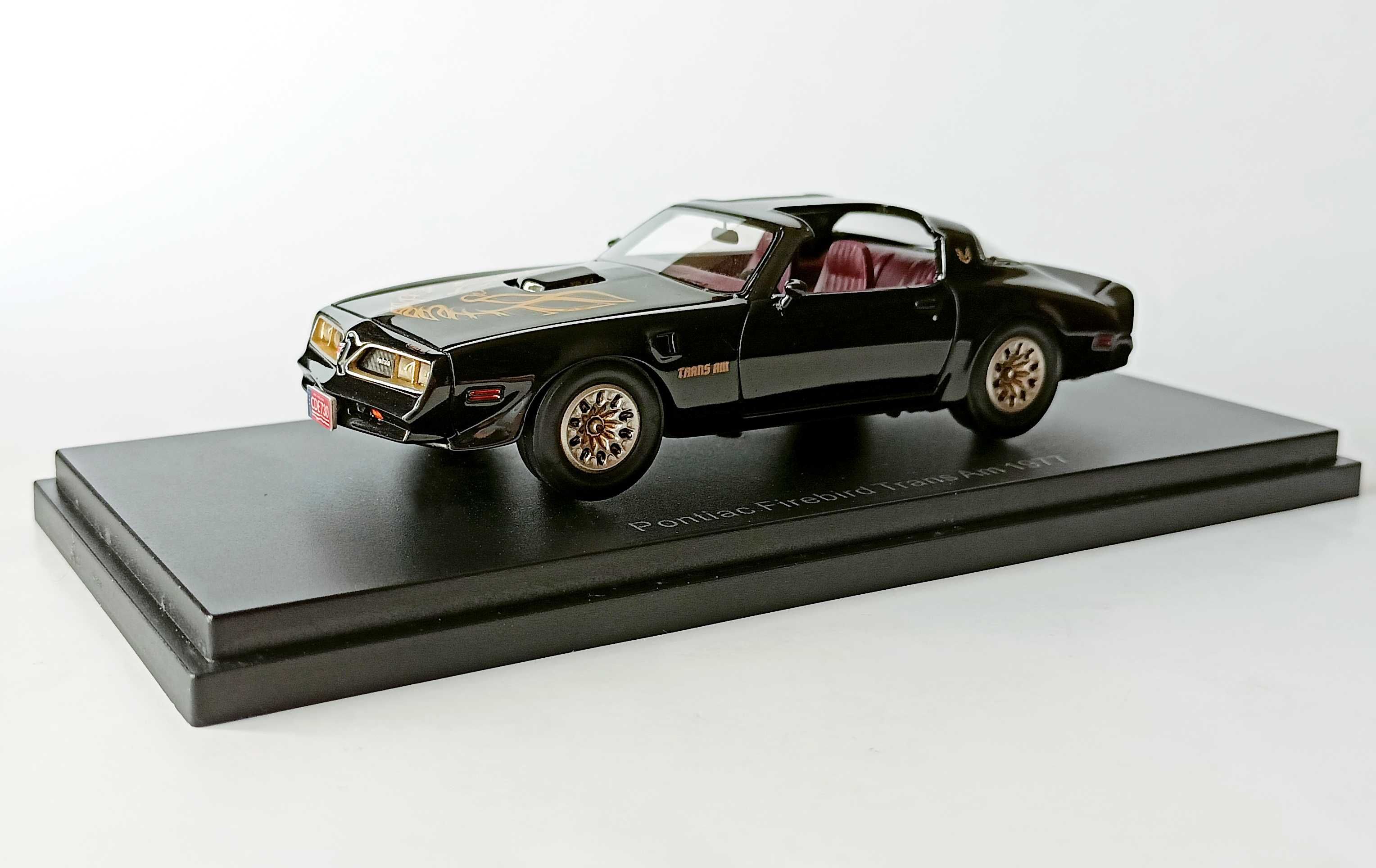 Модель 1:43 Pontiac Firebird Trans Am 1977 (BOS)