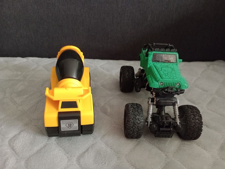 2 Samochody dla dzieci zestaw betoniarka i samochód terenowy