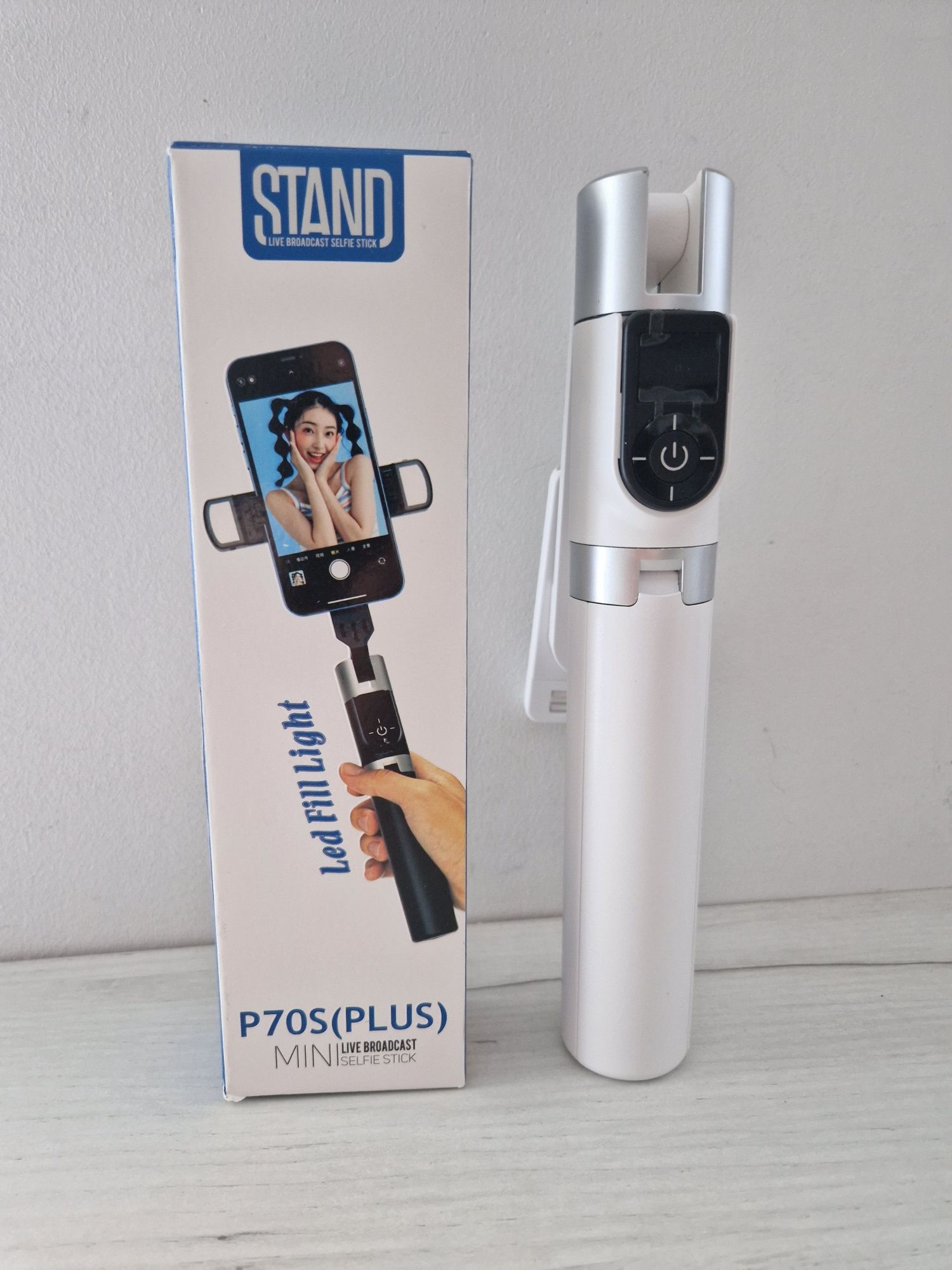 UCHWYT SELFIE MINI odpinanym pilotem bluetooth i tripodem P70S Plus