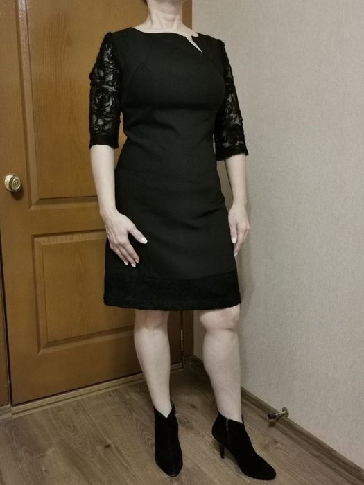 Трикотажные платья на змейке по спинке