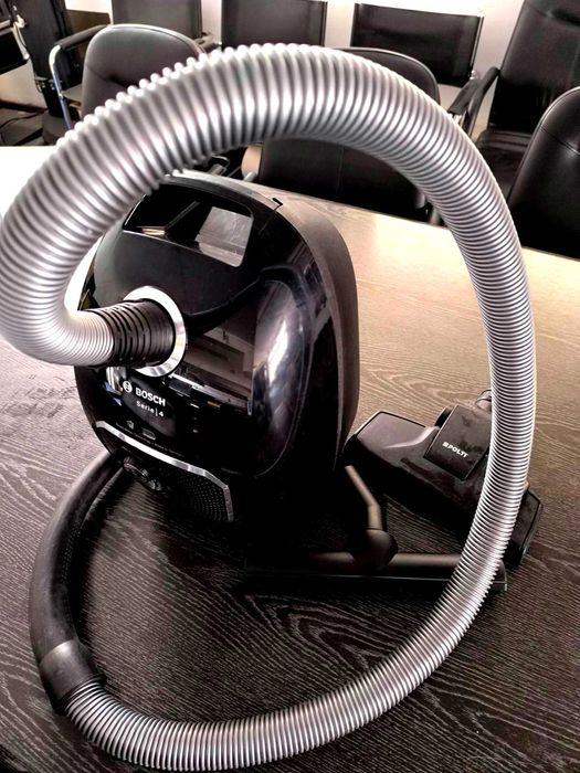 Vendo aspirador BOSCH VBB-SGL40S