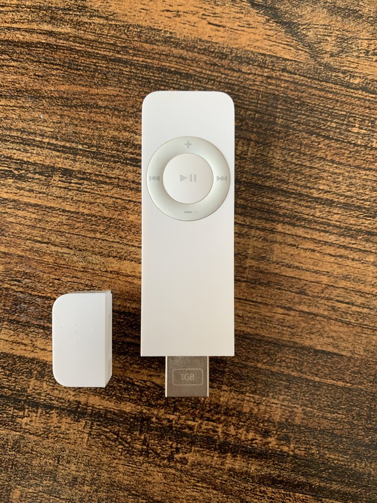 iPod shuffle 1GB