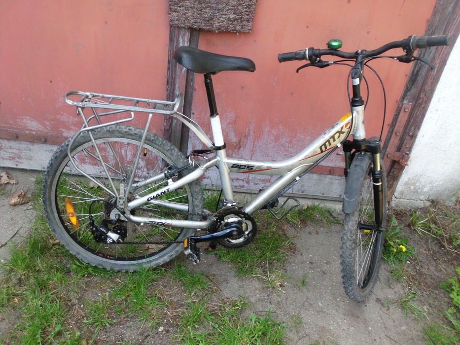 Rower Giant MTX 225 młodzieżowy lub dla seniora Alu . Koła 24 cale