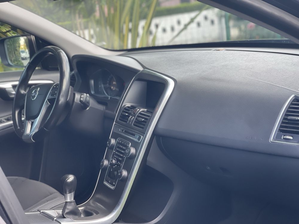 Para venda XC 60 D4 , moment plus , com garantia de 24 meses