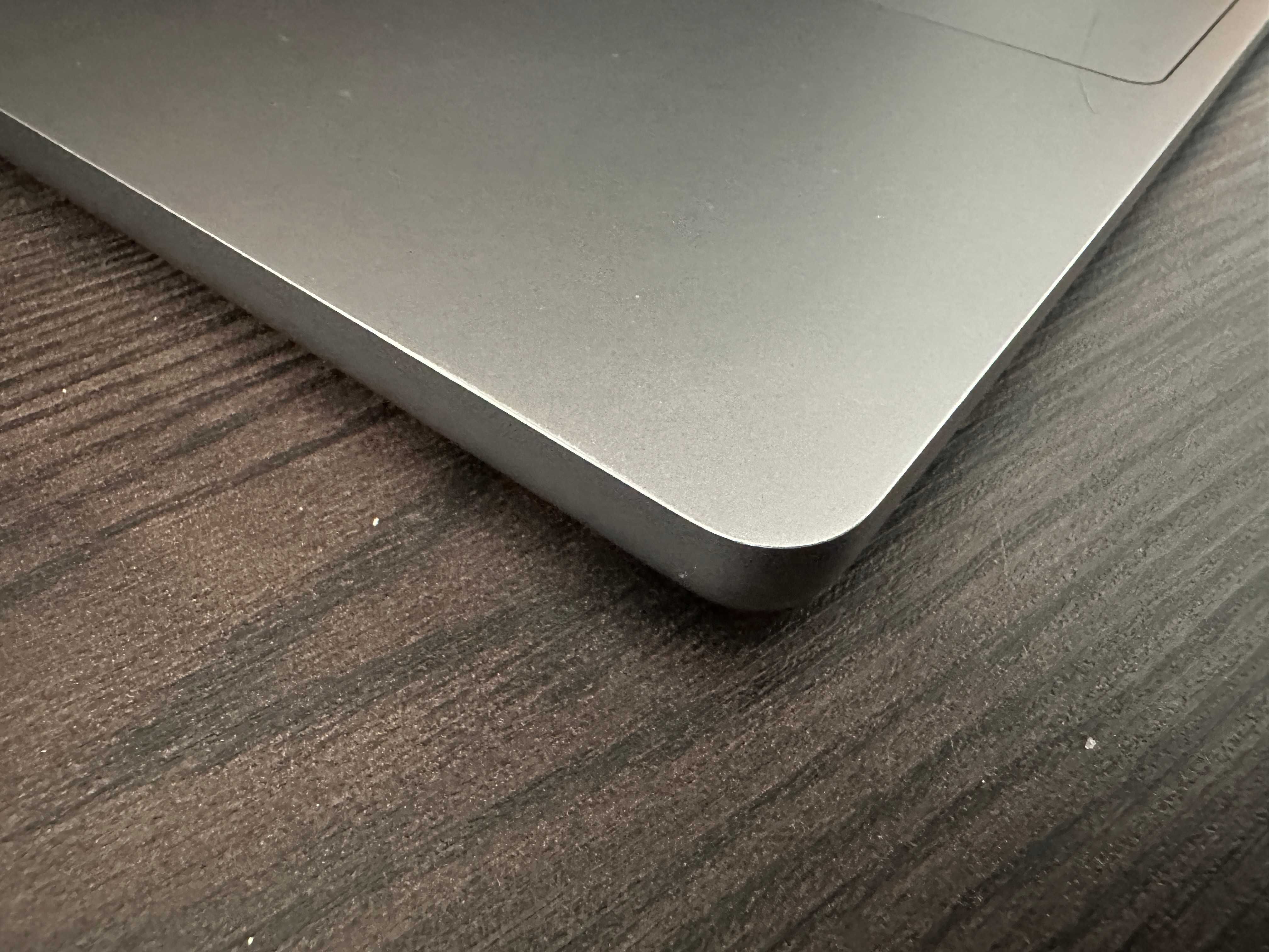 MacBook Pro 16" M1 Pro 16/1TB