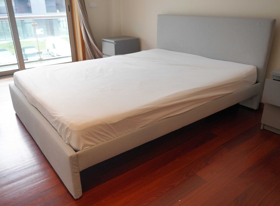 IKEA GLADSTAD Estrutura de cama estofada 160 x 200 cm