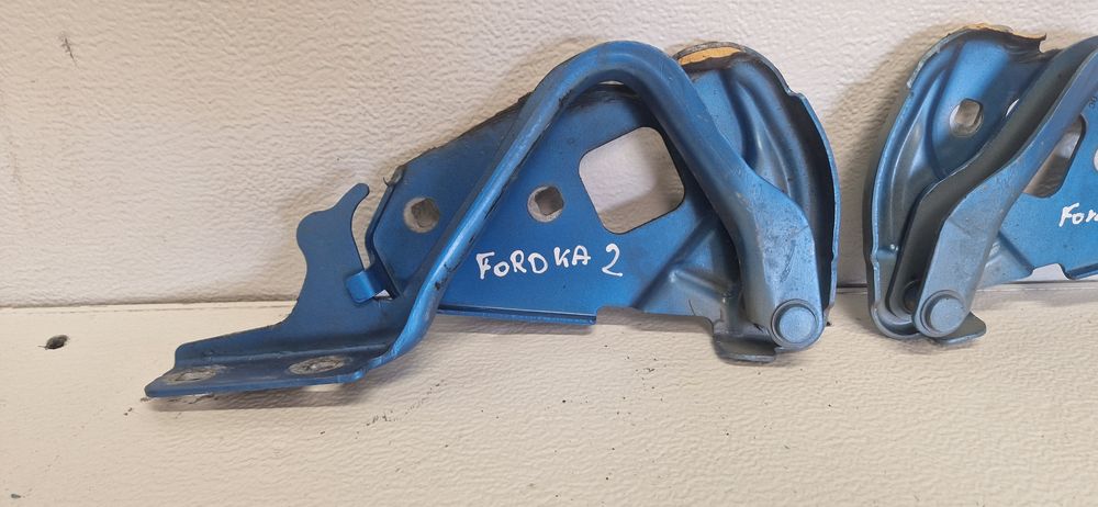 Zawias Maski Prawy Lewy Ford Ka 2 II