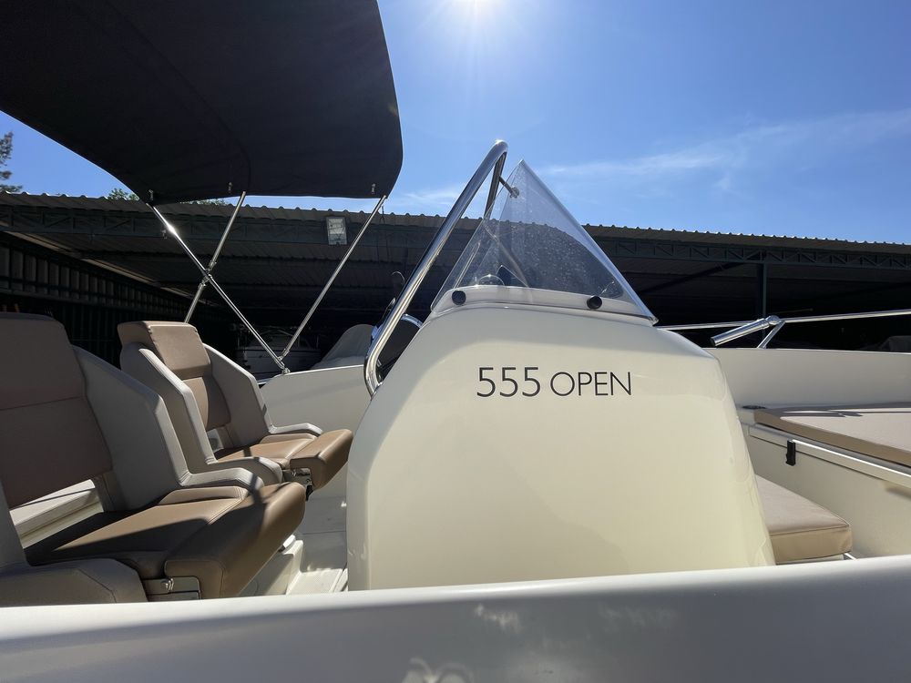 Quicksilver active  555 walkaround