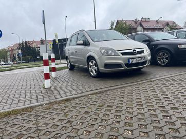 Zadbany opel zafira