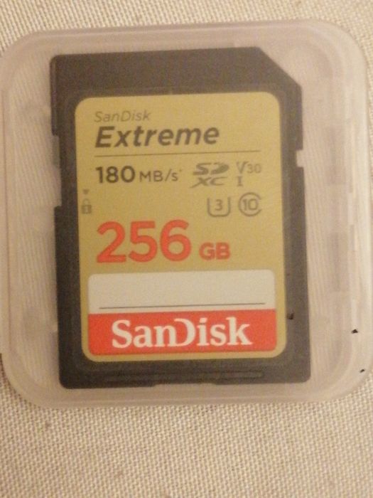 karta pamięci SanDisk Extreme SD UHS-I o pojem 256GB