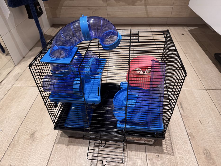 Klatka chomika z wyposażeniem