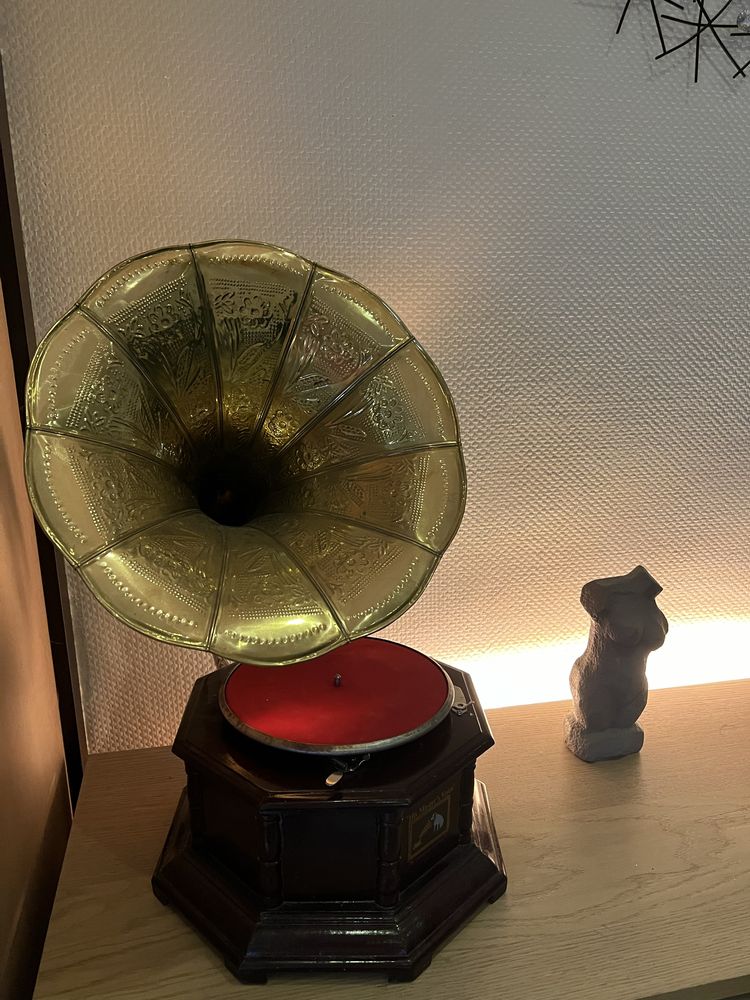 Patefon Gramofon, His masters Voice