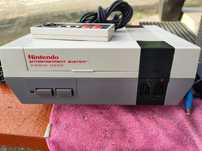 Nintendo NES+gratis gry Zelda Mario