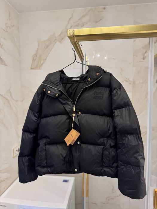 Куртка пухова в стилі Miu Miu