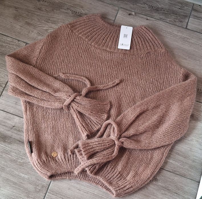 Sweter Minouu kid moher z dzwonkowym rekawem i wiazaniem