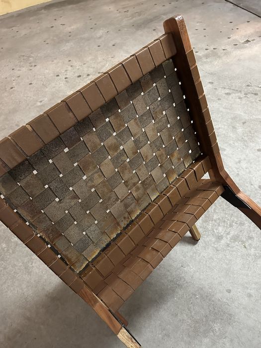 Cadeira de Pele Castanho sem Braços FEZ