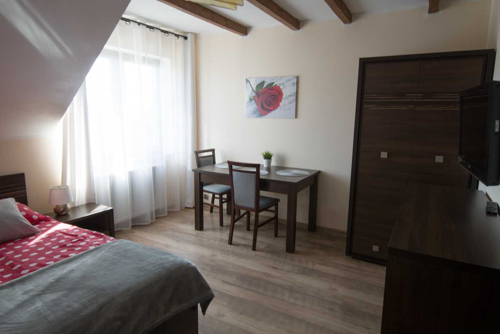 WILLA HYDROGRAF, pokoje, apartament 2-pok, rowery,sala zabaw,teleskopy