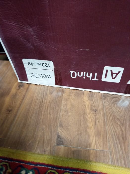 Продам телевизор с разбитым экраном