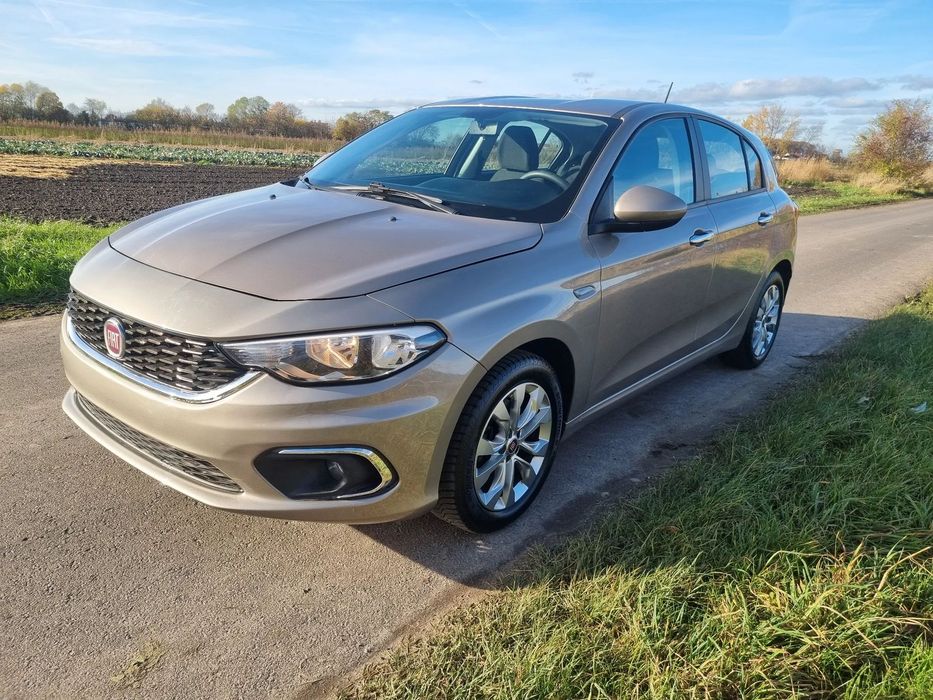 Fiat Tipo 1.4 benzyna ,klimatronic ,navigacja